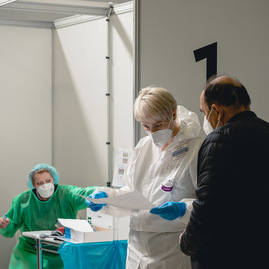 Zväčšiť fotografiu - Nominujte hrdinov dnešných dní z oblasti zdravotníctva! - TSK_Otvorenie VKOC Trenčín-200
